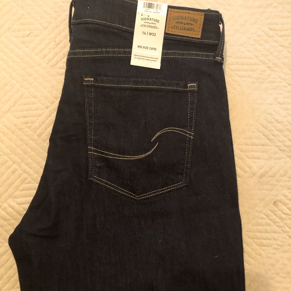 Levi Signature Capris 14